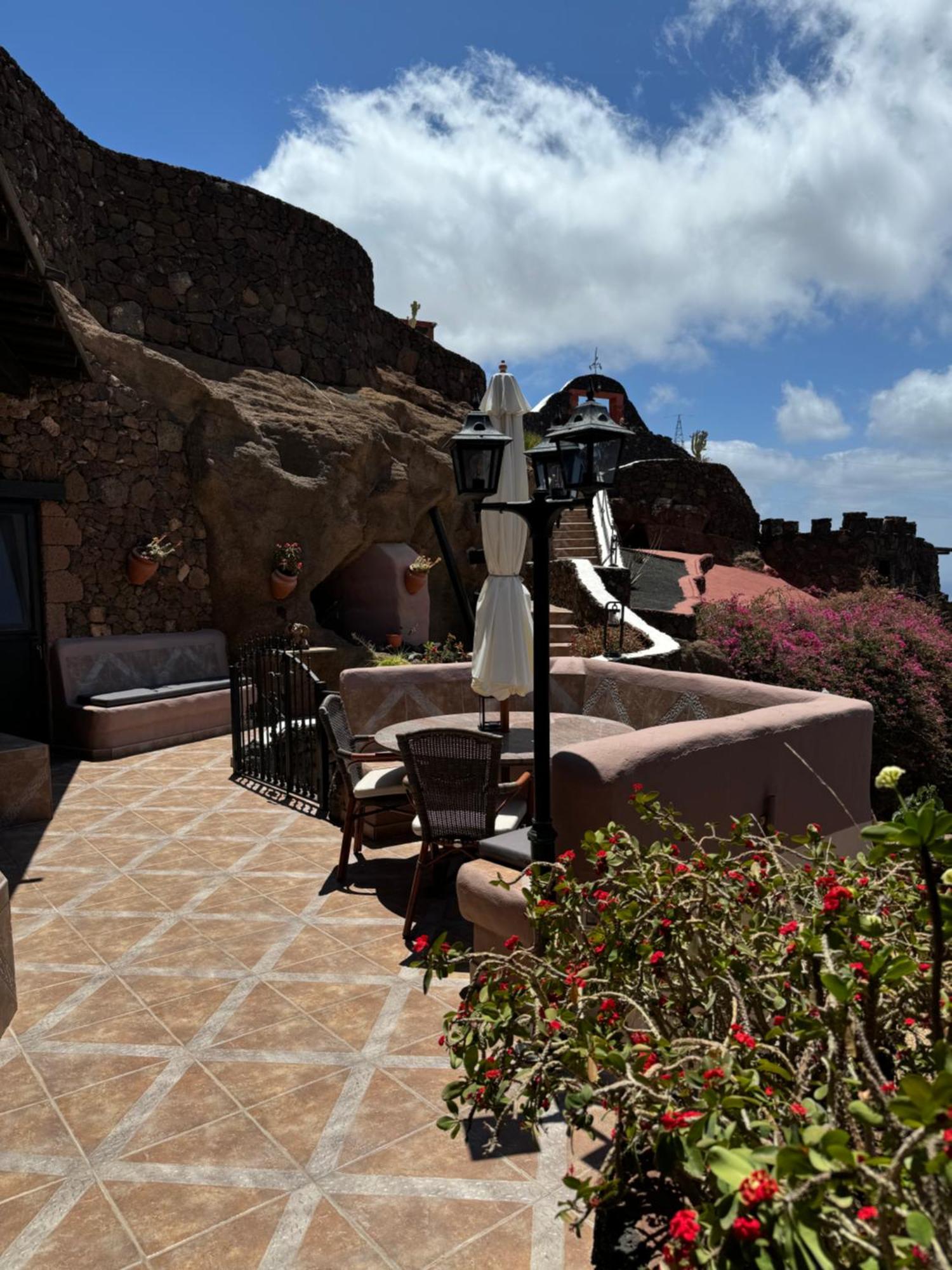 Castillo Lanzarote Villa Sophie - Luxury Villa -Sleep In A Volcanic Cave With Heated Pool Tias Exterior photo