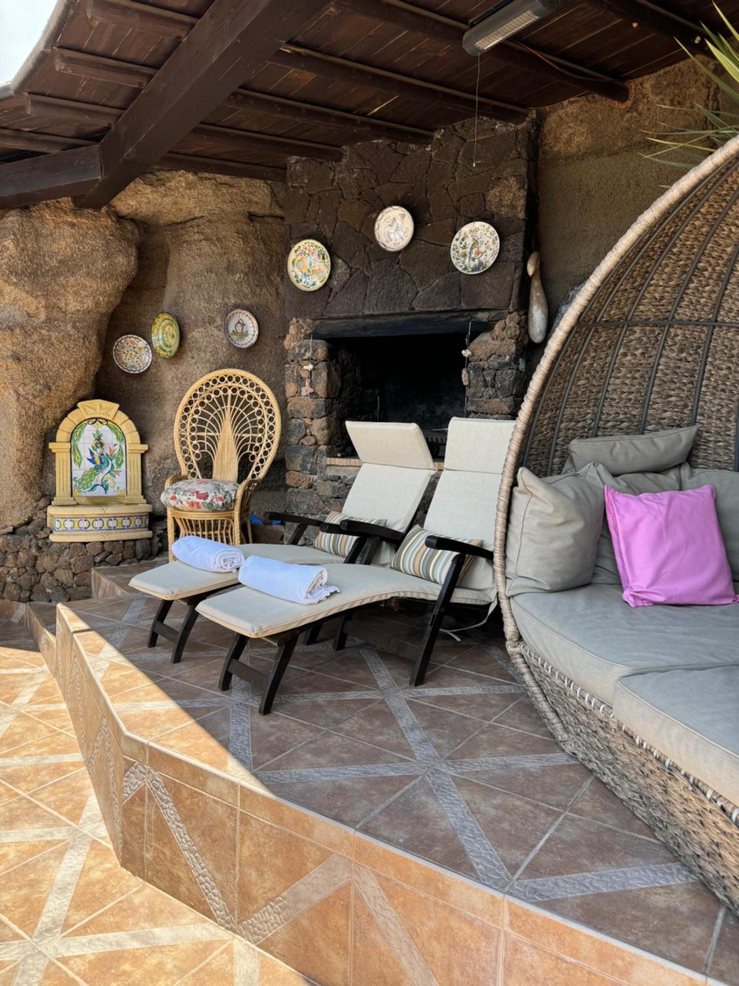 Castillo Lanzarote Villa Sophie - Luxury Villa -Sleep In A Volcanic Cave With Heated Pool Tias Exterior photo